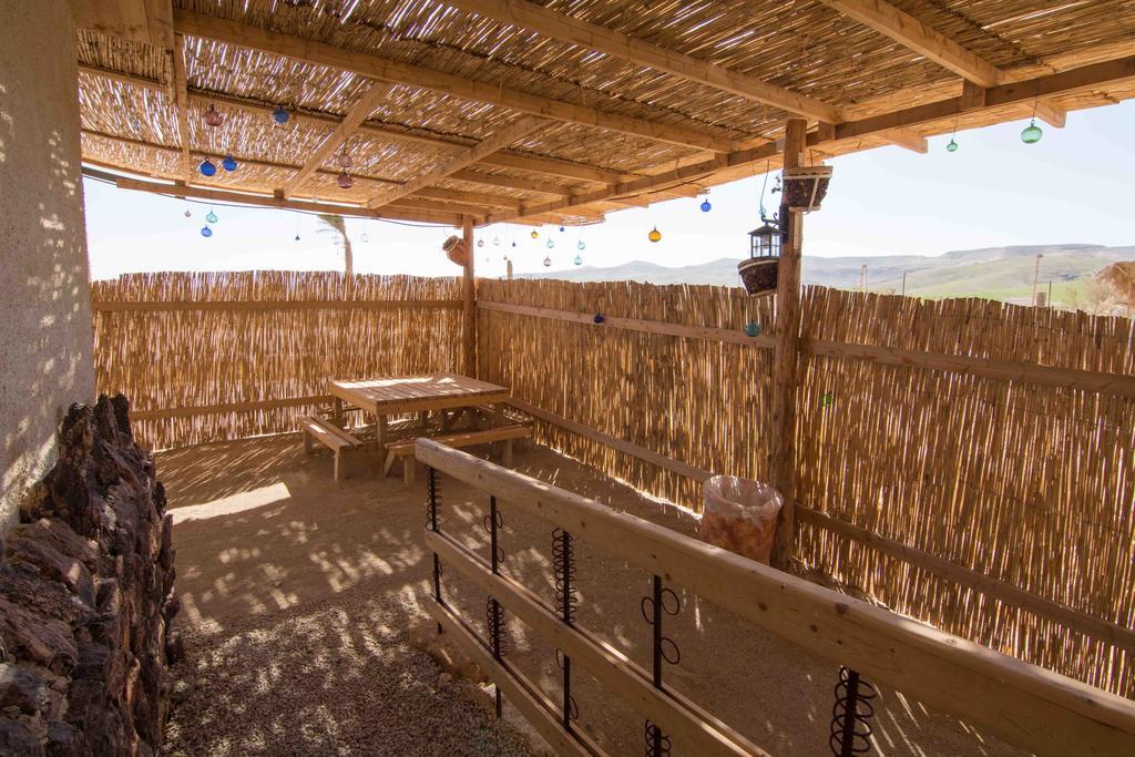 Kfar Hanokdim - Glamping & Camping Arad Phòng bức ảnh